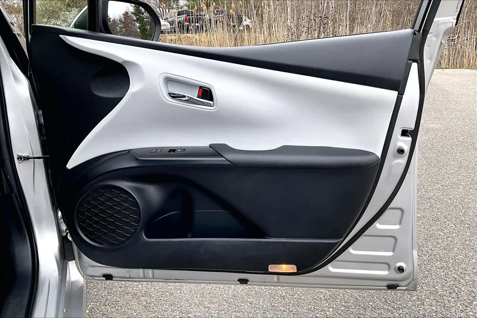 Used 2016 Toyota Prius Two image 23