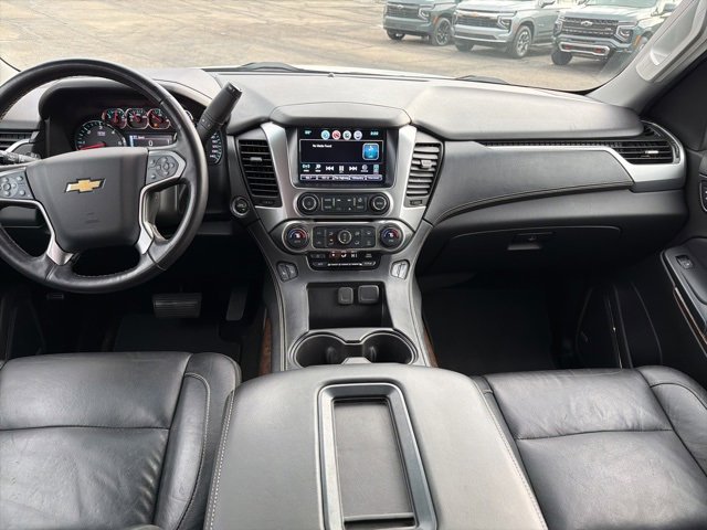 Used 2018 Chevrolet Suburban LT w/ Luxury Package image 19