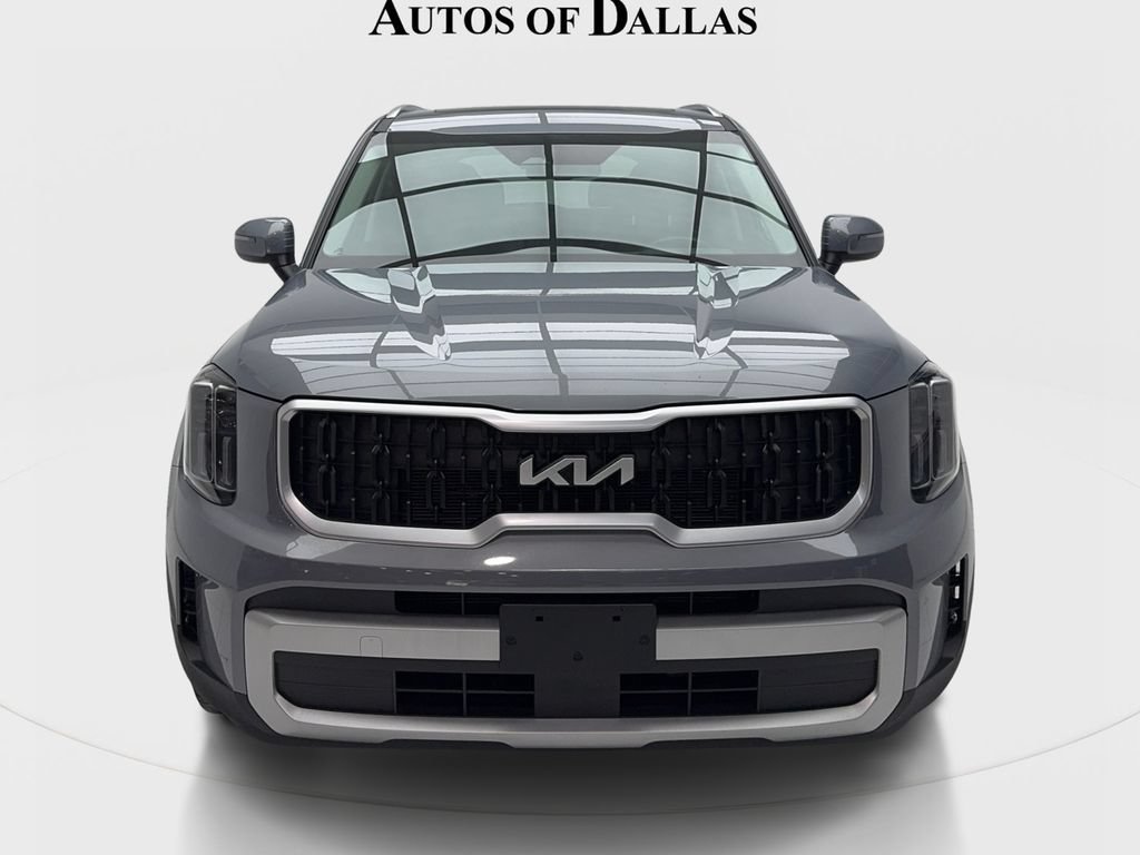 Used 2024 Kia Telluride EX w/ EX Captain's Chair Package AWD/4WD image 3
