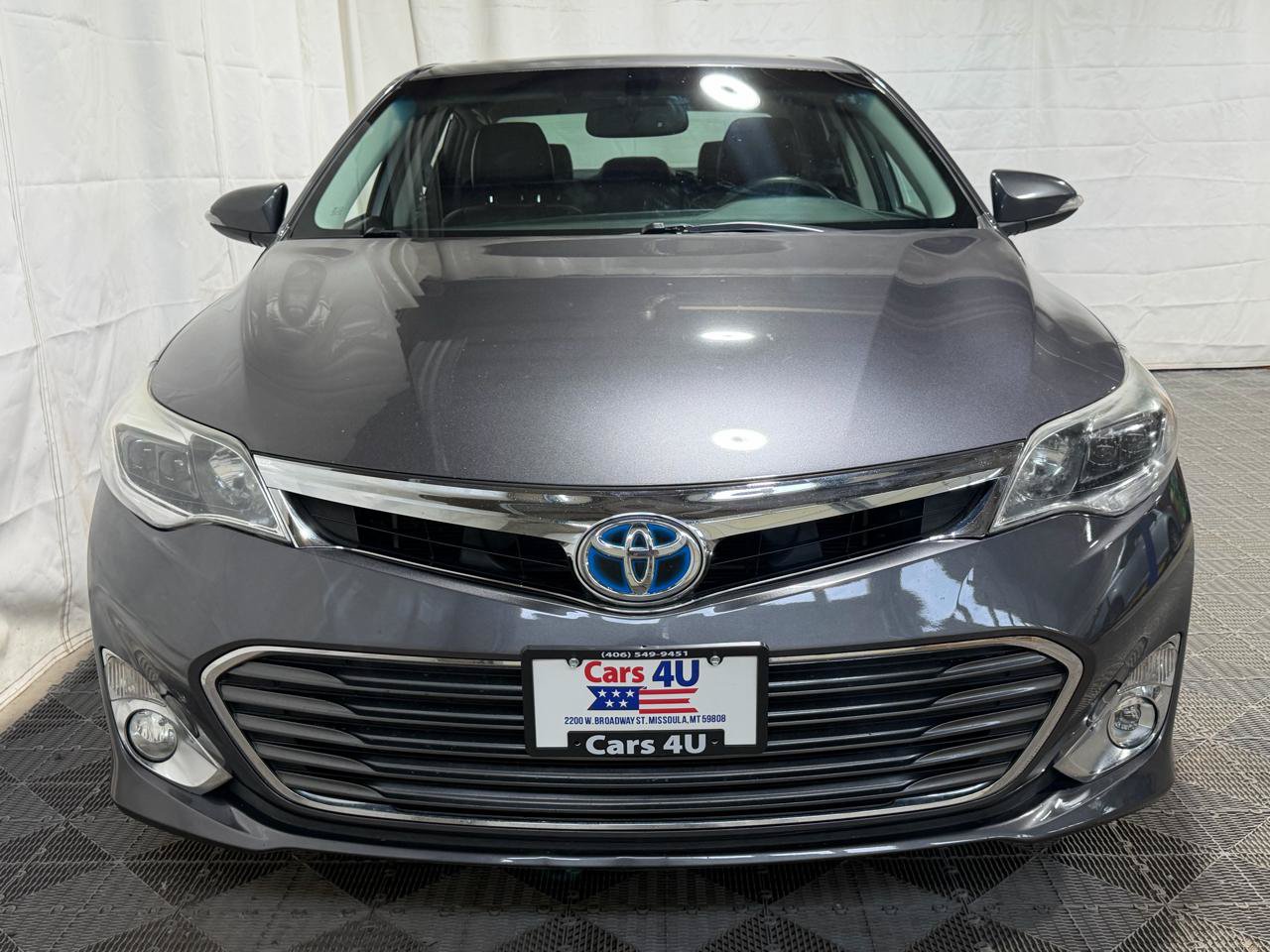 Used 2014 Toyota Avalon XLE Touring FWD image 2