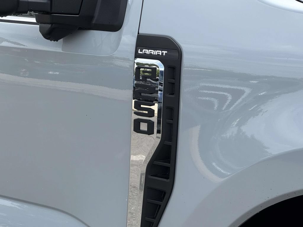 New 2026 Ford F250 Lariat w/ Lariat Ultimate Package AWD/4WD image 2
