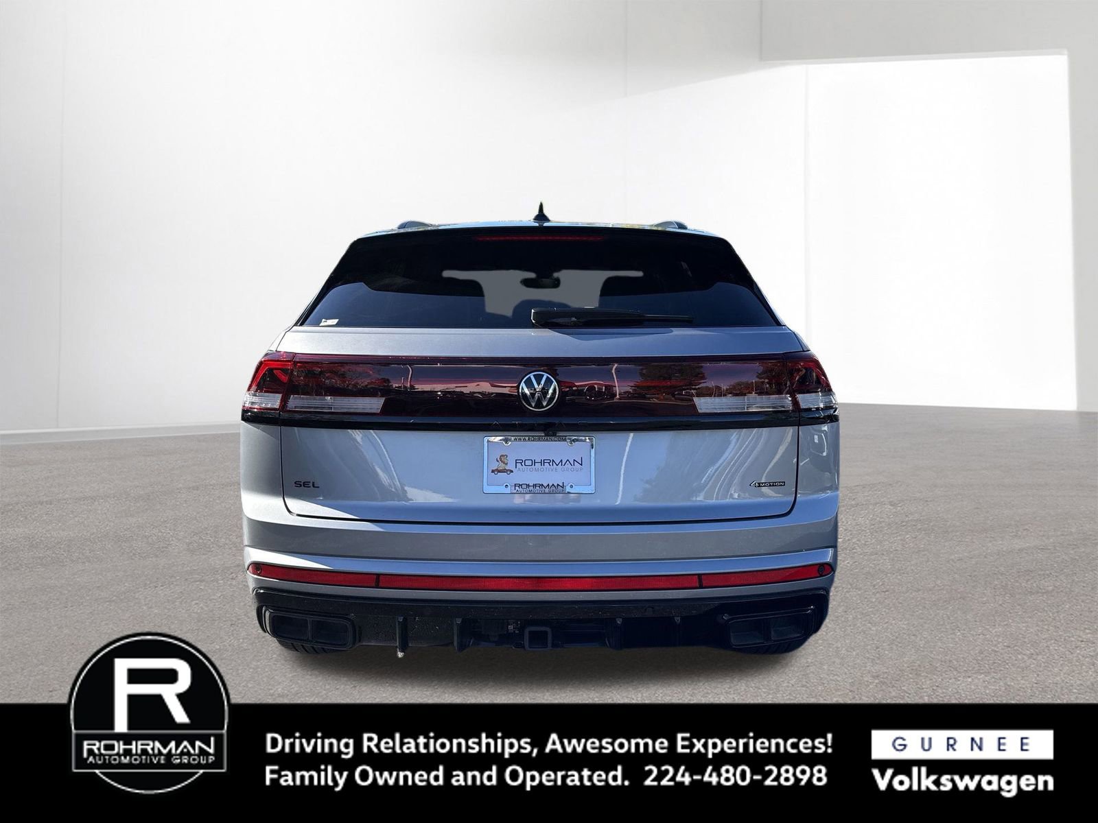 Used 2025 Volkswagen Atlas Cross Sport SEL R-Line image 8
