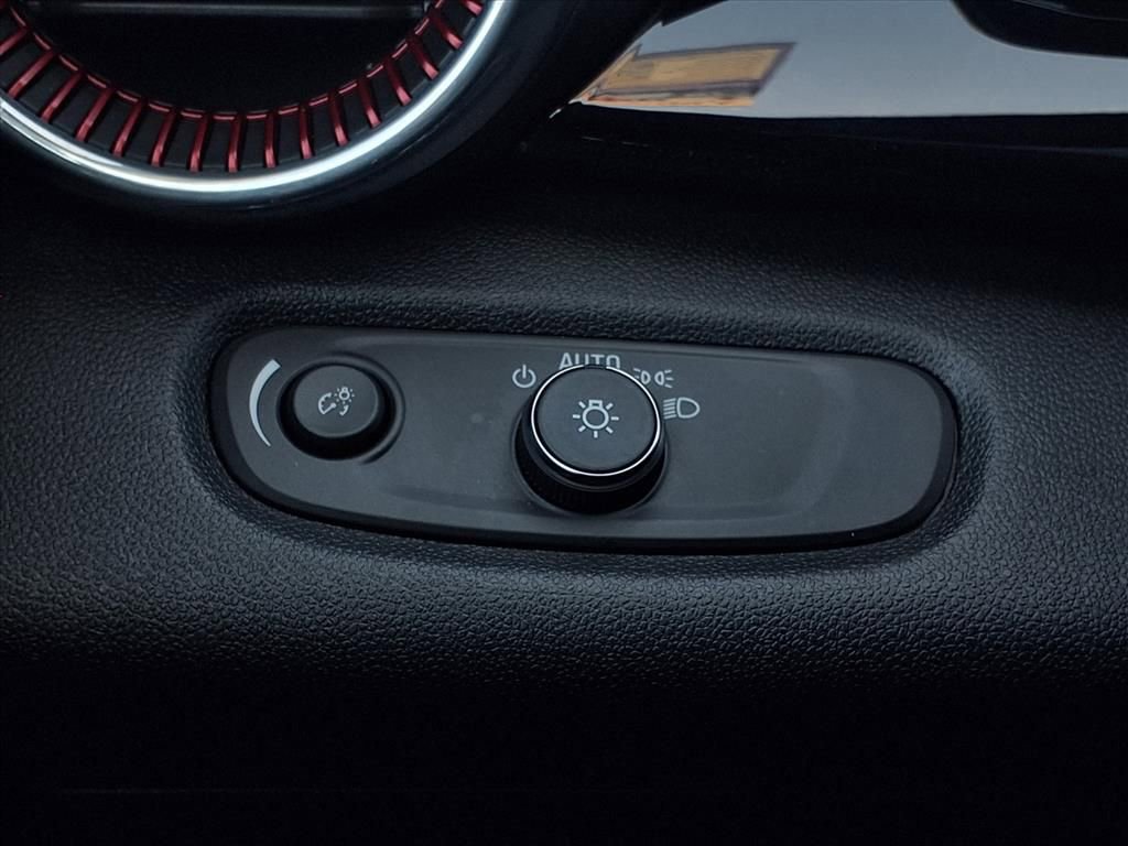 Used 2024 Chevrolet Trax RS w/ Driver Confidence Package image 24