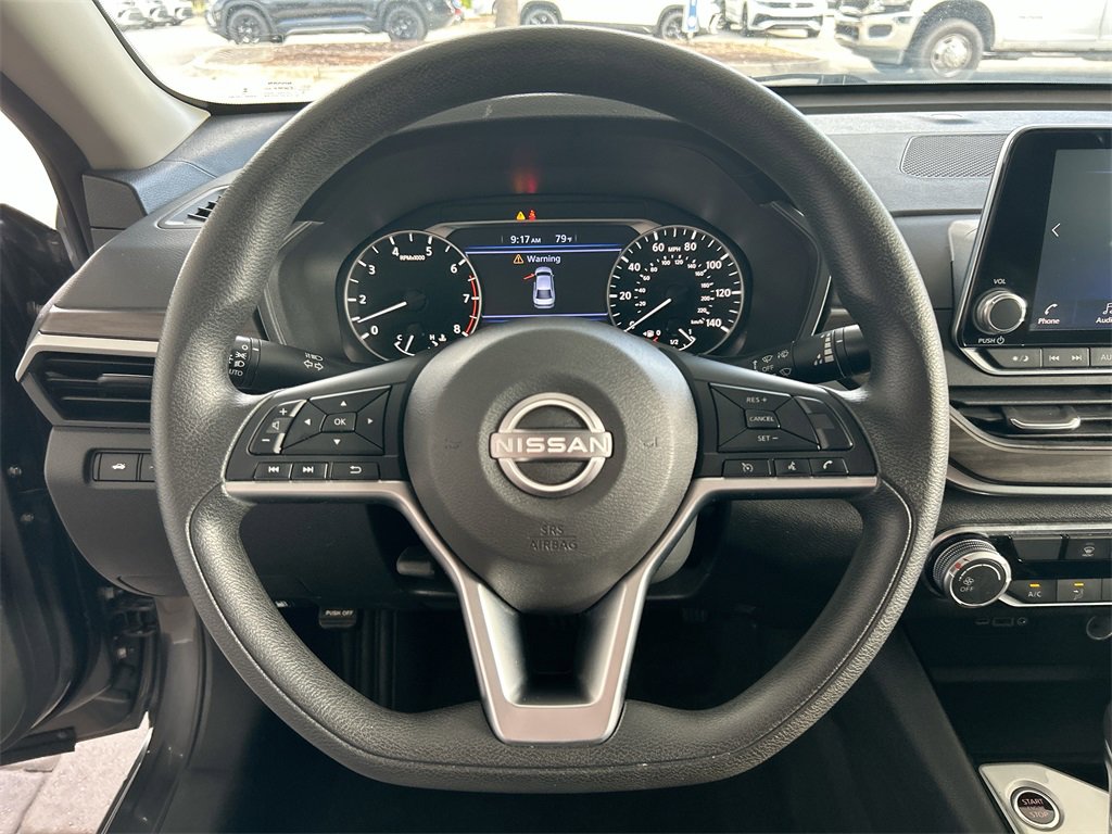 Used 2024 Nissan Altima 2.5 SV image 16