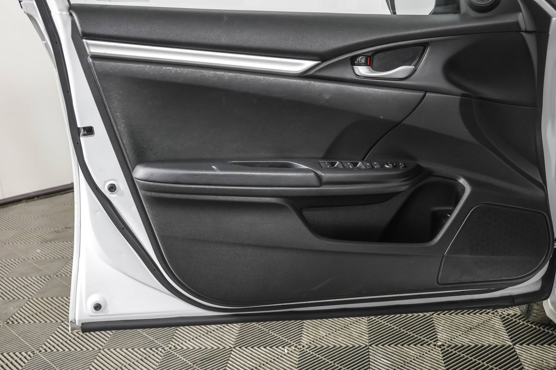 Used 2021 Honda Civic Sport image 31