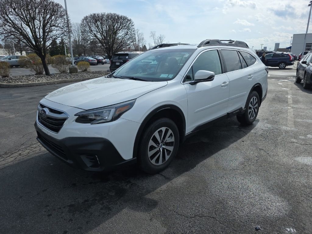 Used 2021 Subaru Outback Premium image 3
