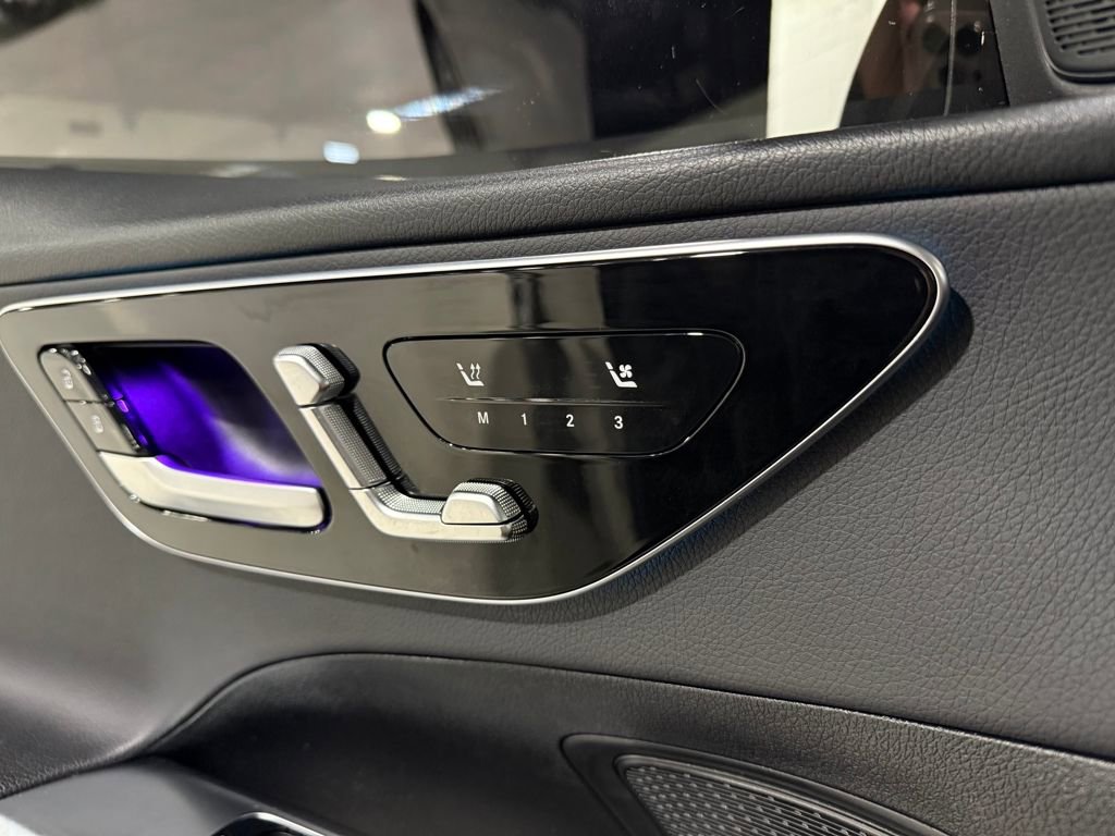 Used 2024 Mercedes-Benz C 300 Sedan image 22