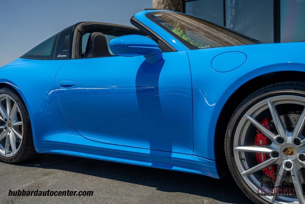 Used 2023 Porsche 911 AWD/4WD image 32