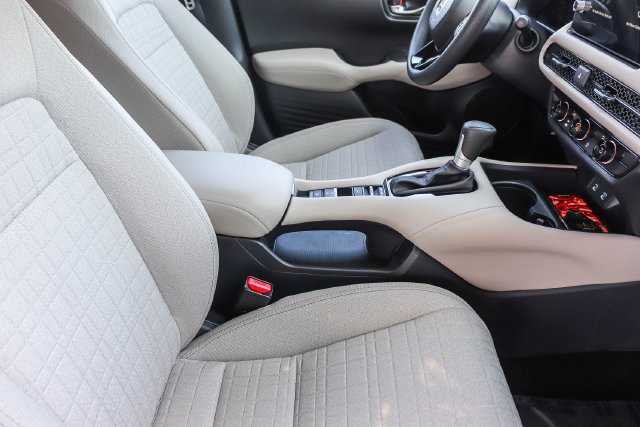 Used 2027 Honda HR-V LX image 17