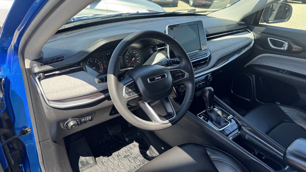 Used 2022 Jeep Compass Latitude AWD/4WD image 15