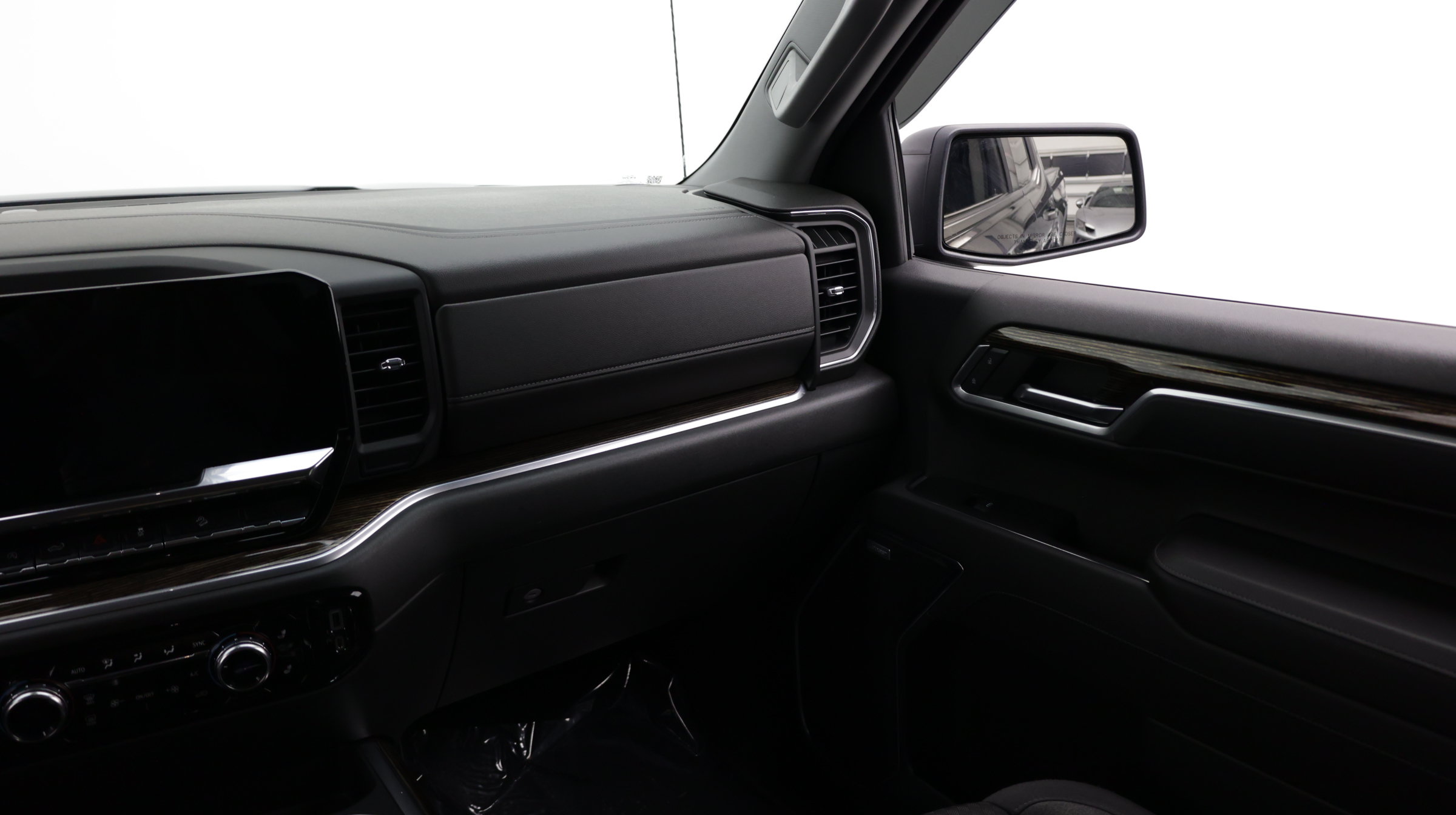 Used 2022 GMC Sierra 1500 Elevation w/ Preferred Package AWD/4WD image 34