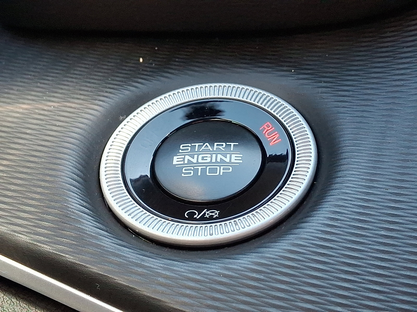 Certified 2025 Jeep Grand Cherokee L Altitude image 26