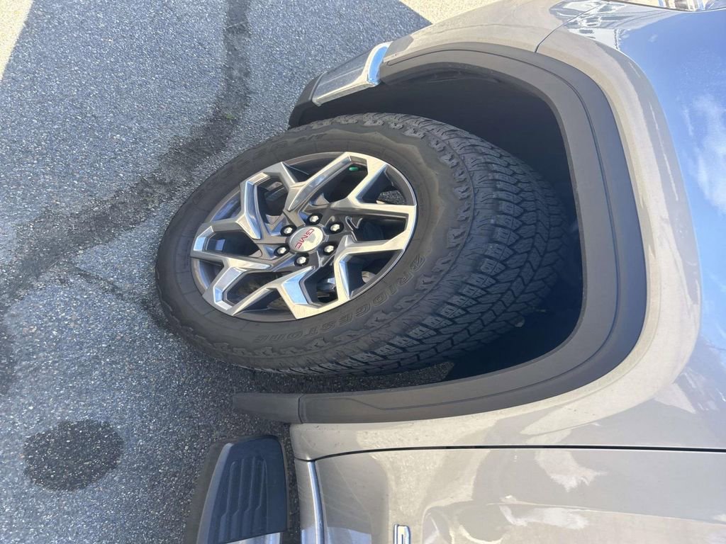 Used 2025 GMC Sierra 1500 SLT w/ SLT Premium Plus Package image 15