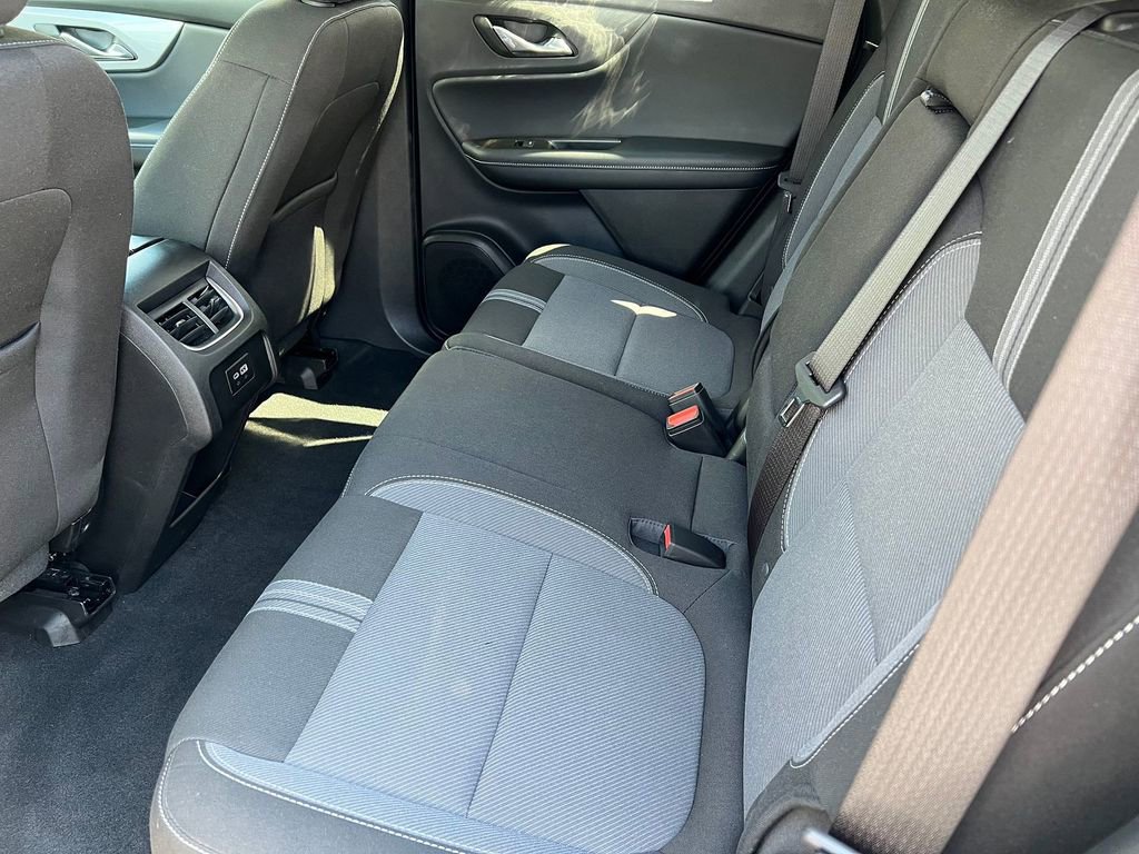 Used 2025 Chevrolet Blazer LT image 10