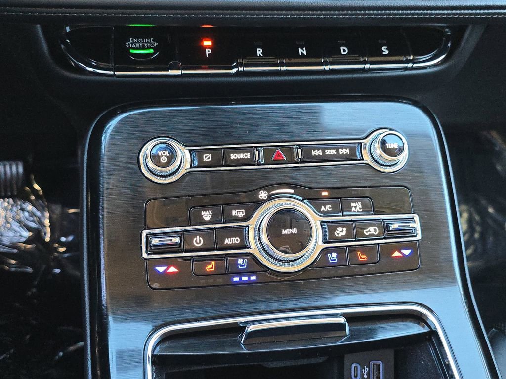 Used 2021 Lincoln Nautilus Reserve image 31