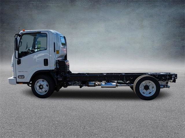 New 2025 Chevrolet Low Cab Forward image 7