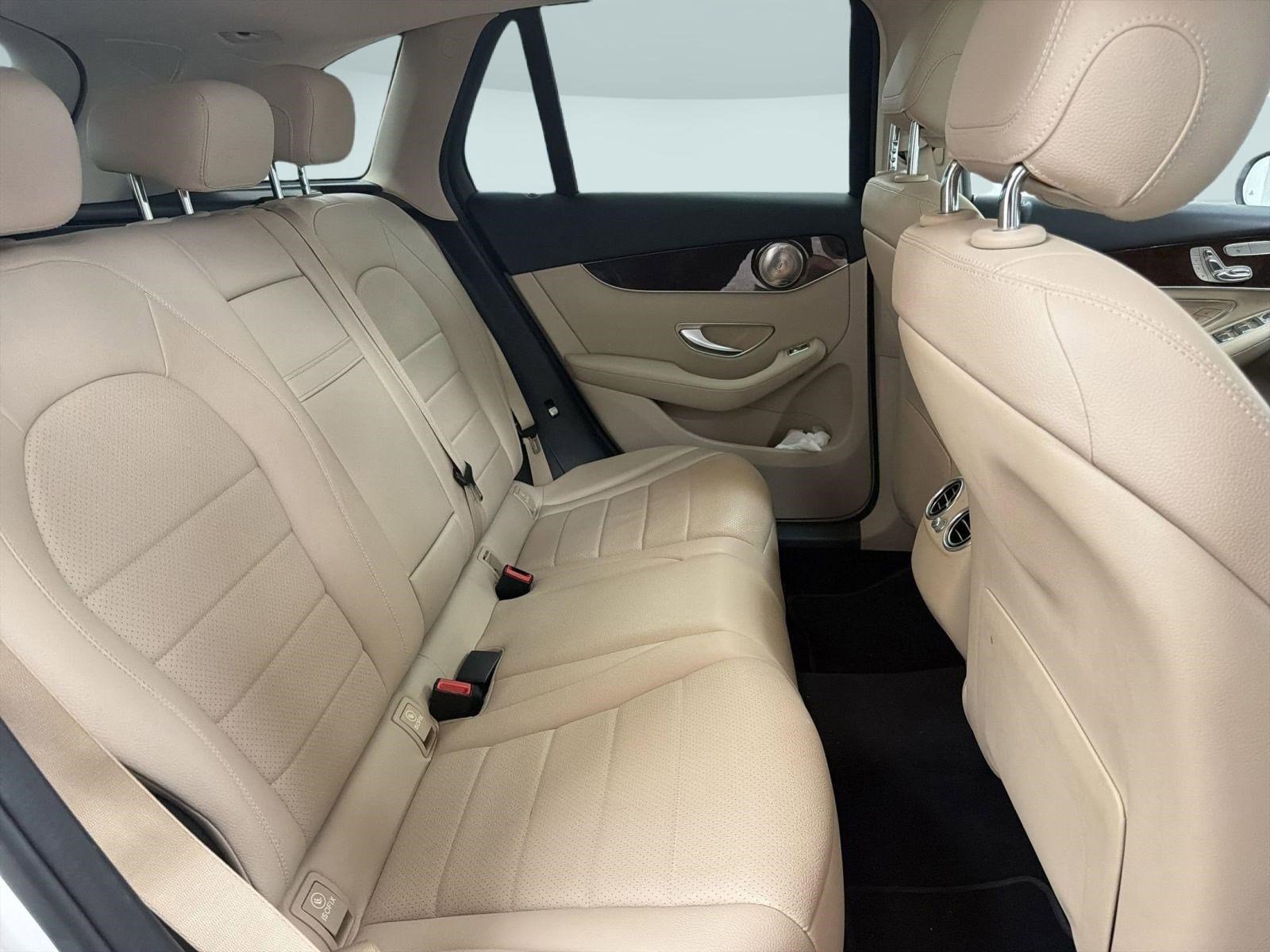 Used 2017 Mercedes-Benz GLC 300 4MATIC image 30