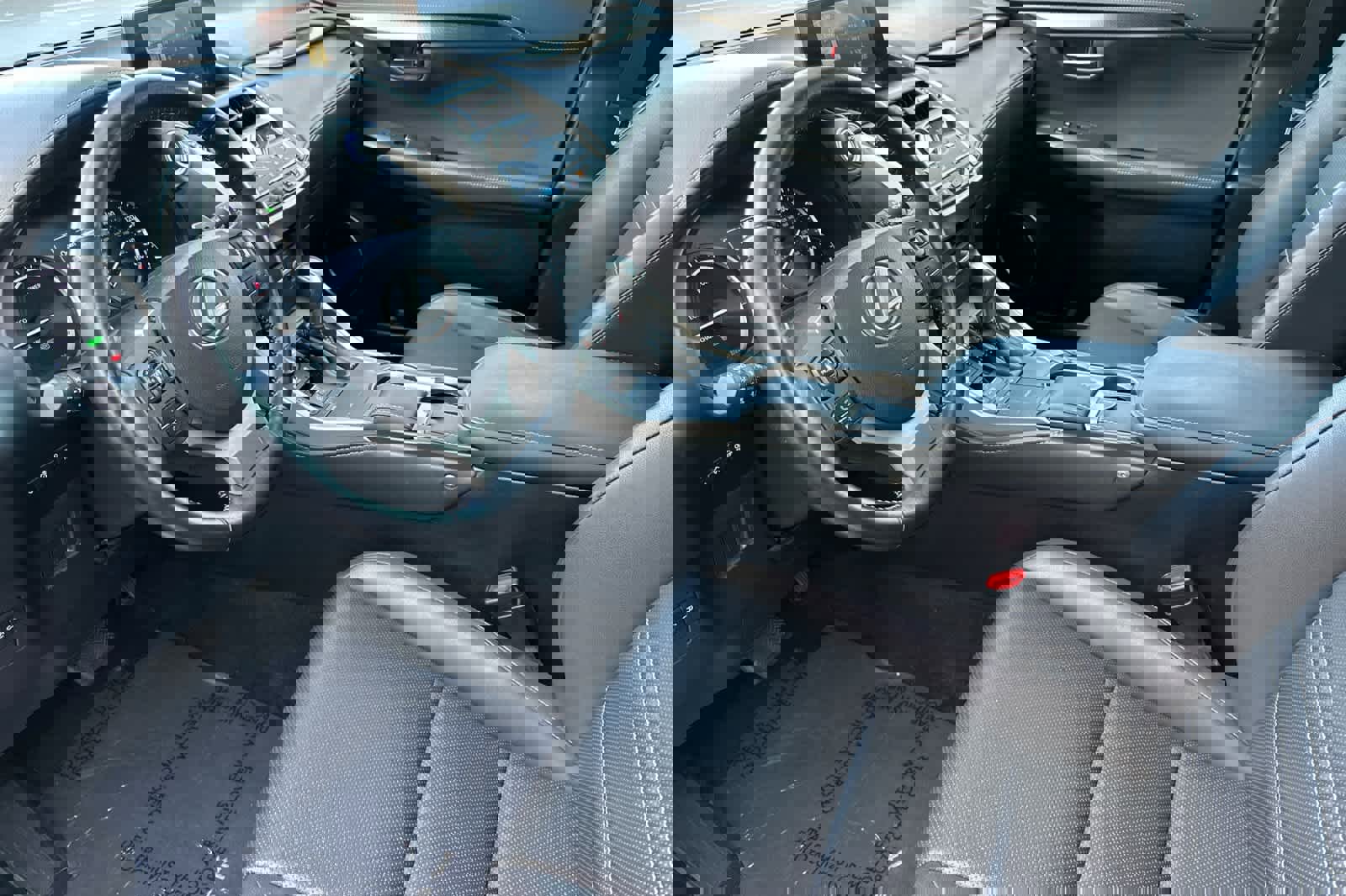 Used 2018 Lexus NX 300h AWD image 11