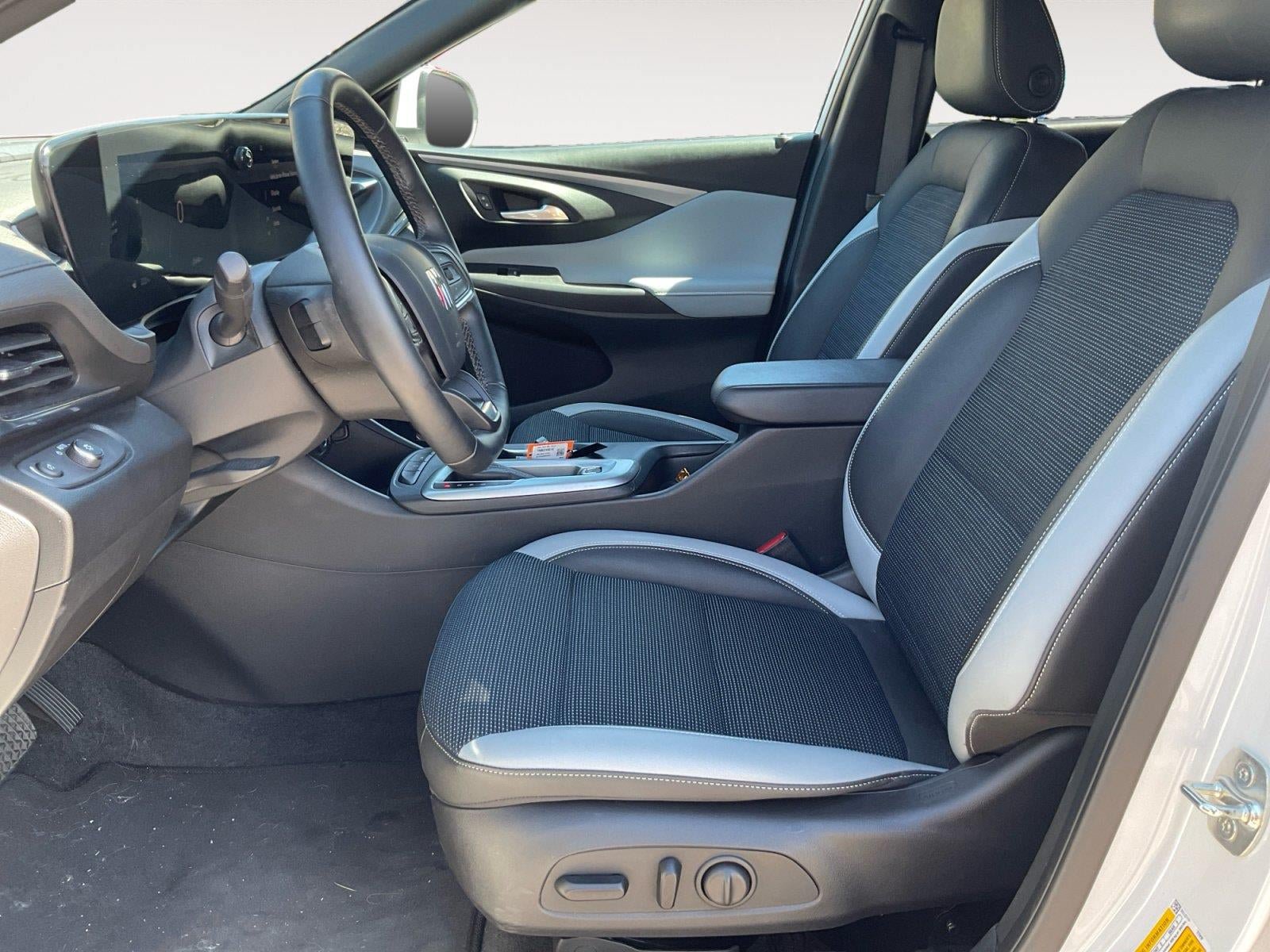 Used 2024 Buick Envista Preferred w/ Convenience I Package FWD image 9