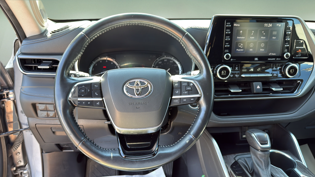 Used 2021 Toyota Highlander Limited AWD/4WD image 24