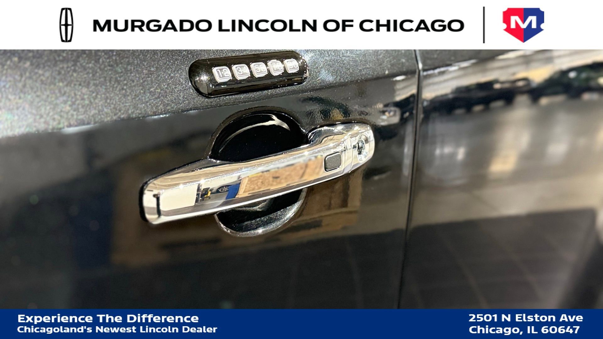 Used 2013 Lincoln MKX AWD image 18