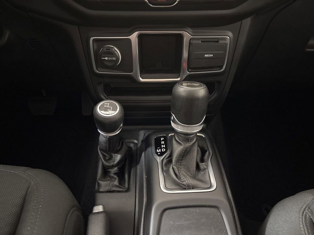 Used 2020 Jeep Wrangler Sport image 24