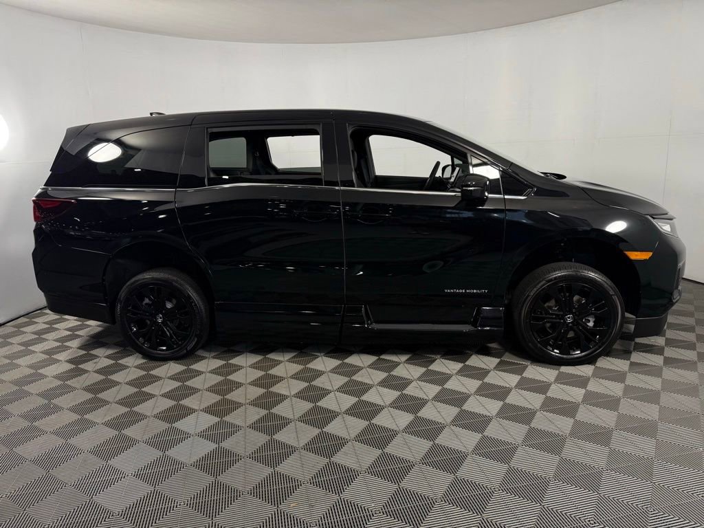 Used 2025 Honda Odyssey Sport-L image 8