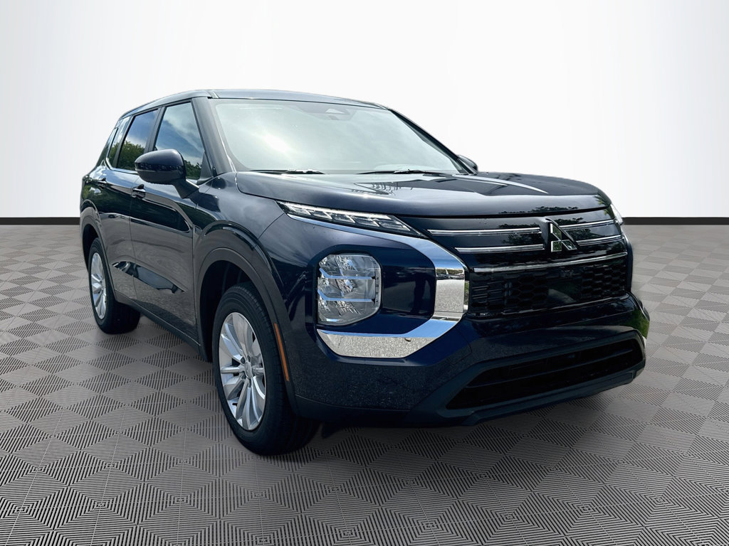 New 2026 Mitsubishi Outlander ES FWD image 3