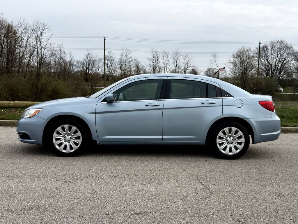 Used 2014 Chrysler 200 LX FWD image 35