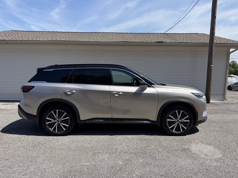 Used 2023 INFINITI QX60 Autograph FWD image 1