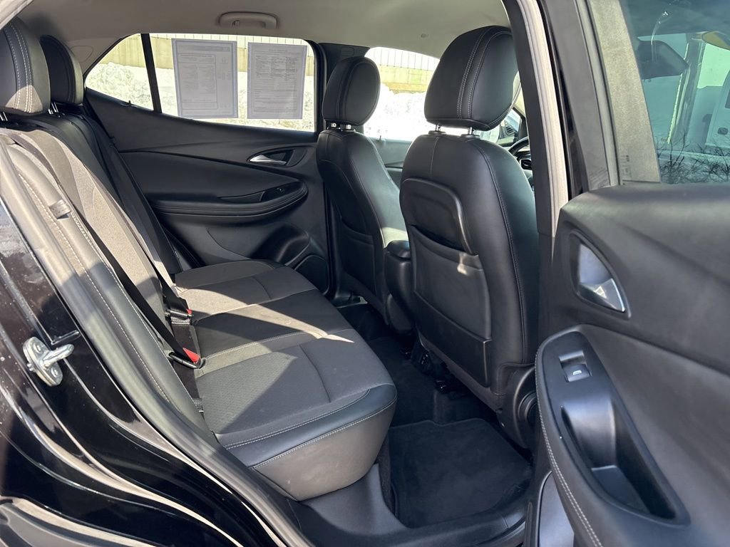 Used 2021 Buick Encore GX Preferred image 25