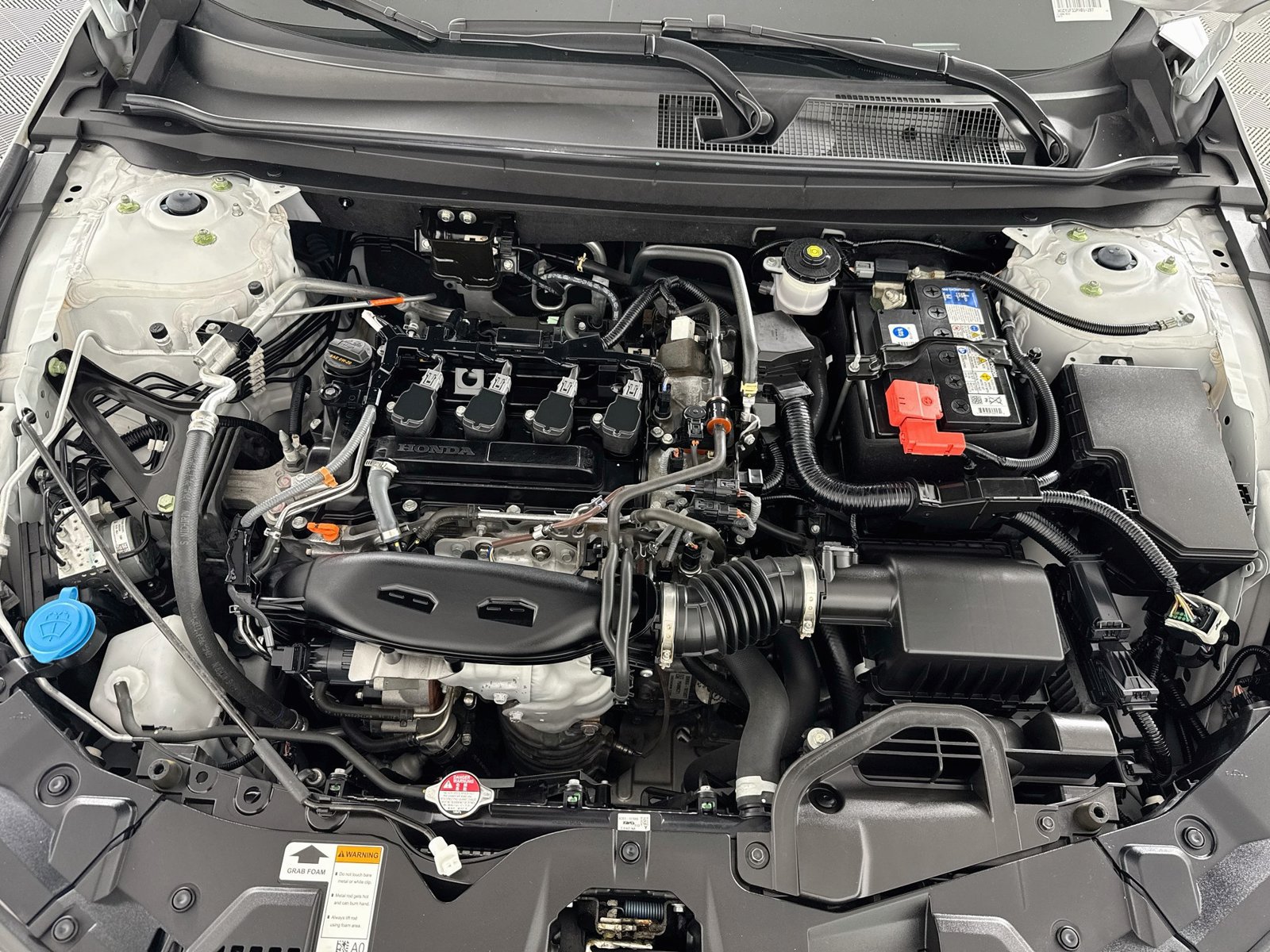 Used 2023 Honda Accord EX image 10