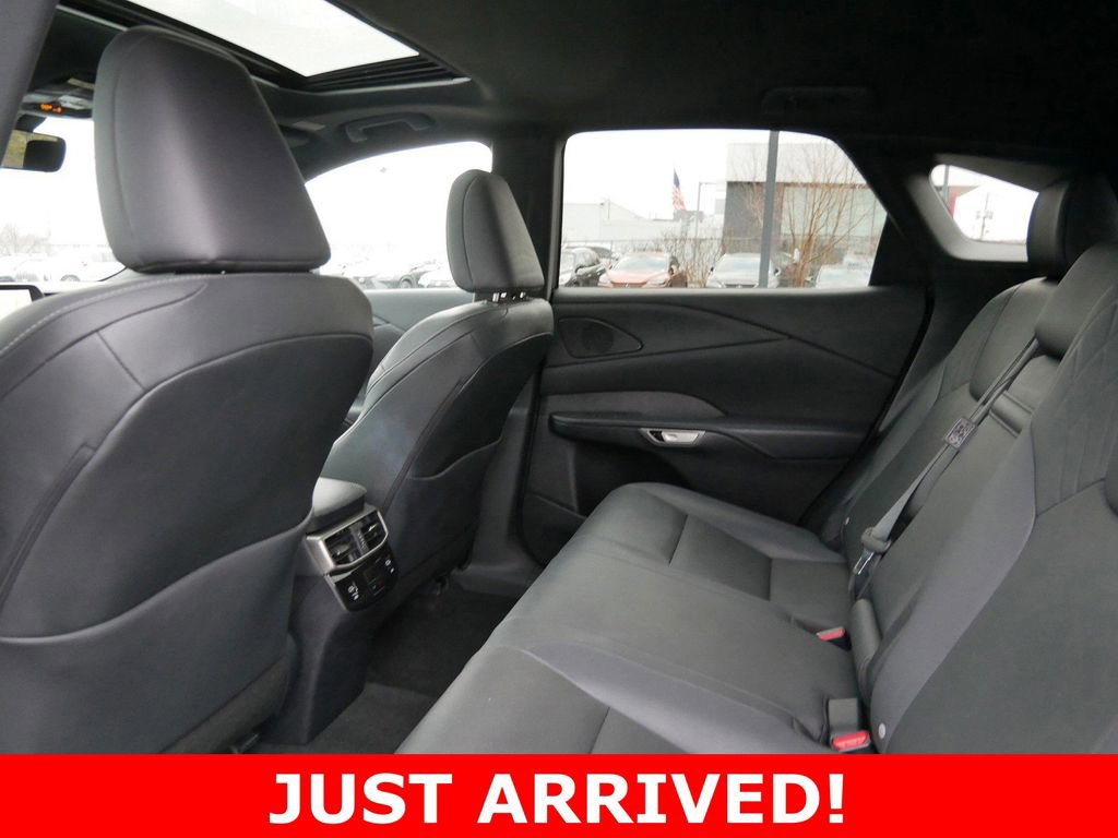 Used 2024 Lexus RX 350 Premium w/ Accessory Package (Z1) image 9