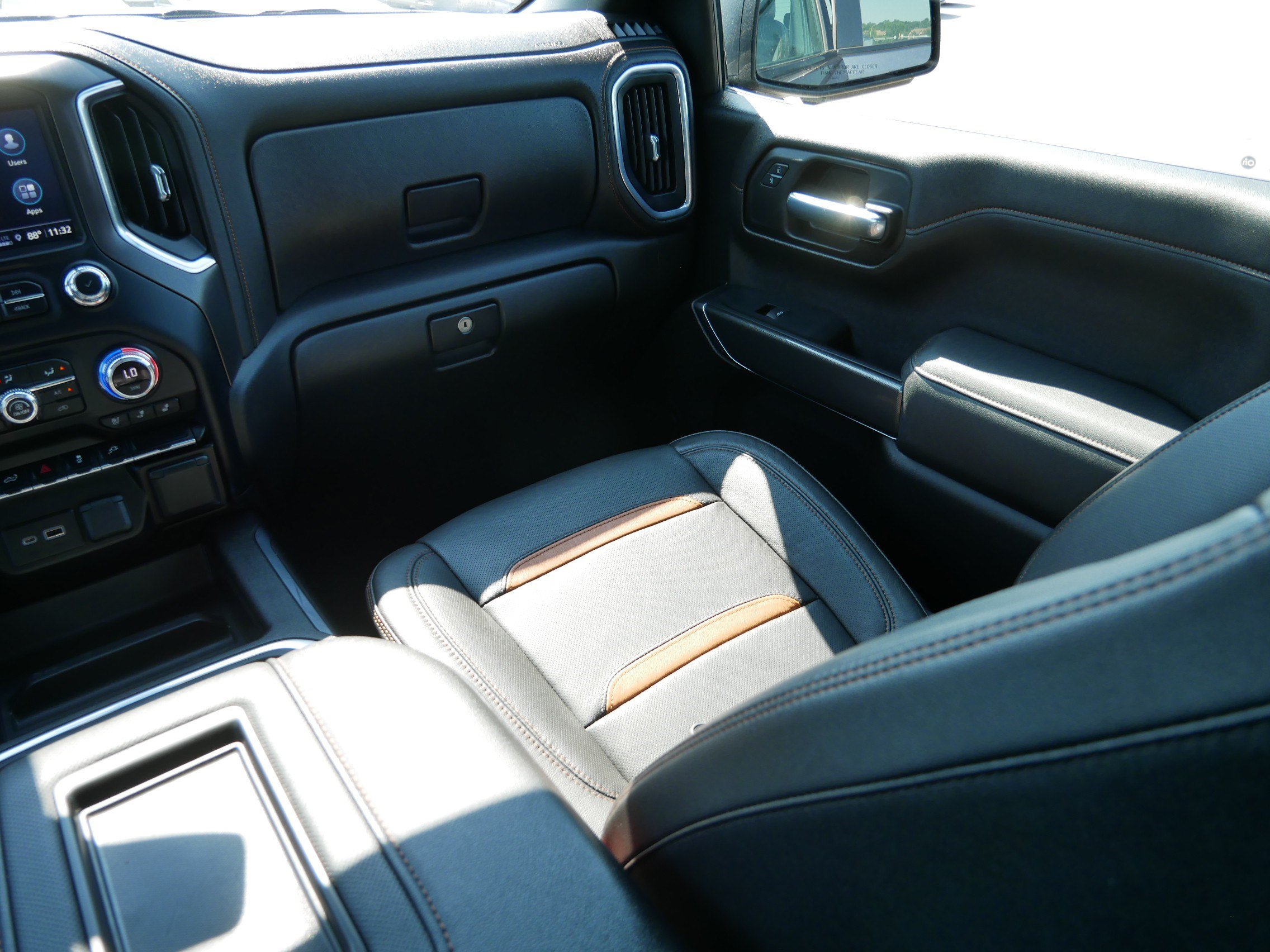 Used 2021 GMC Sierra 1500 AT4 AWD/4WD image 11