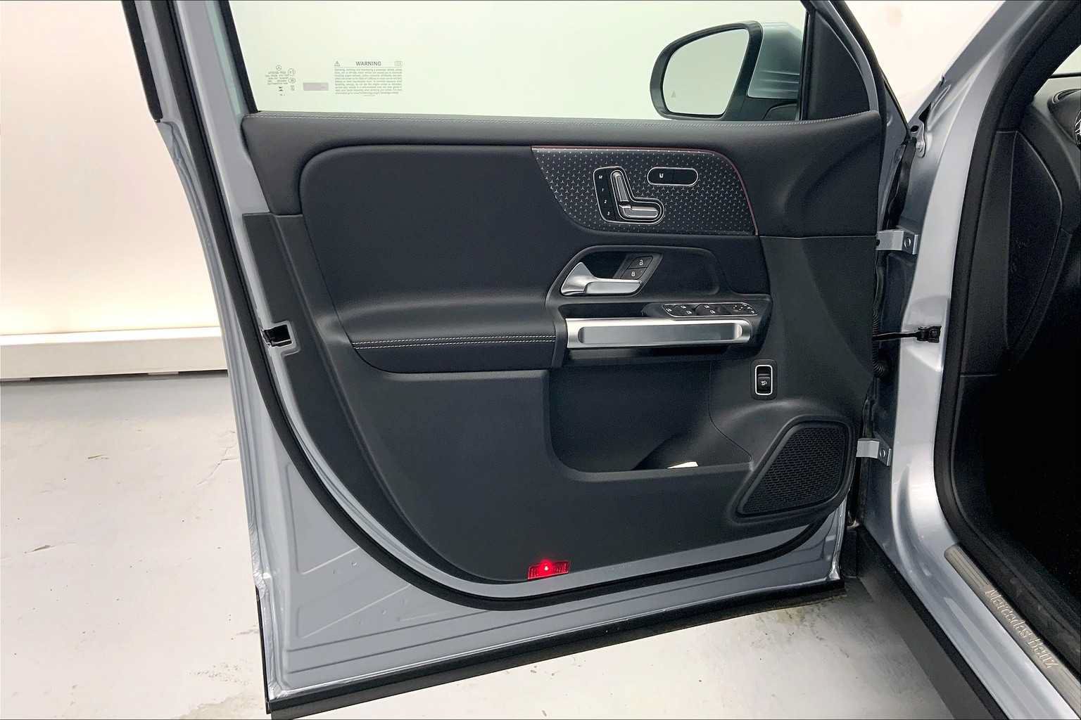 Used 2026 Mercedes-Benz GLB 250 image 18