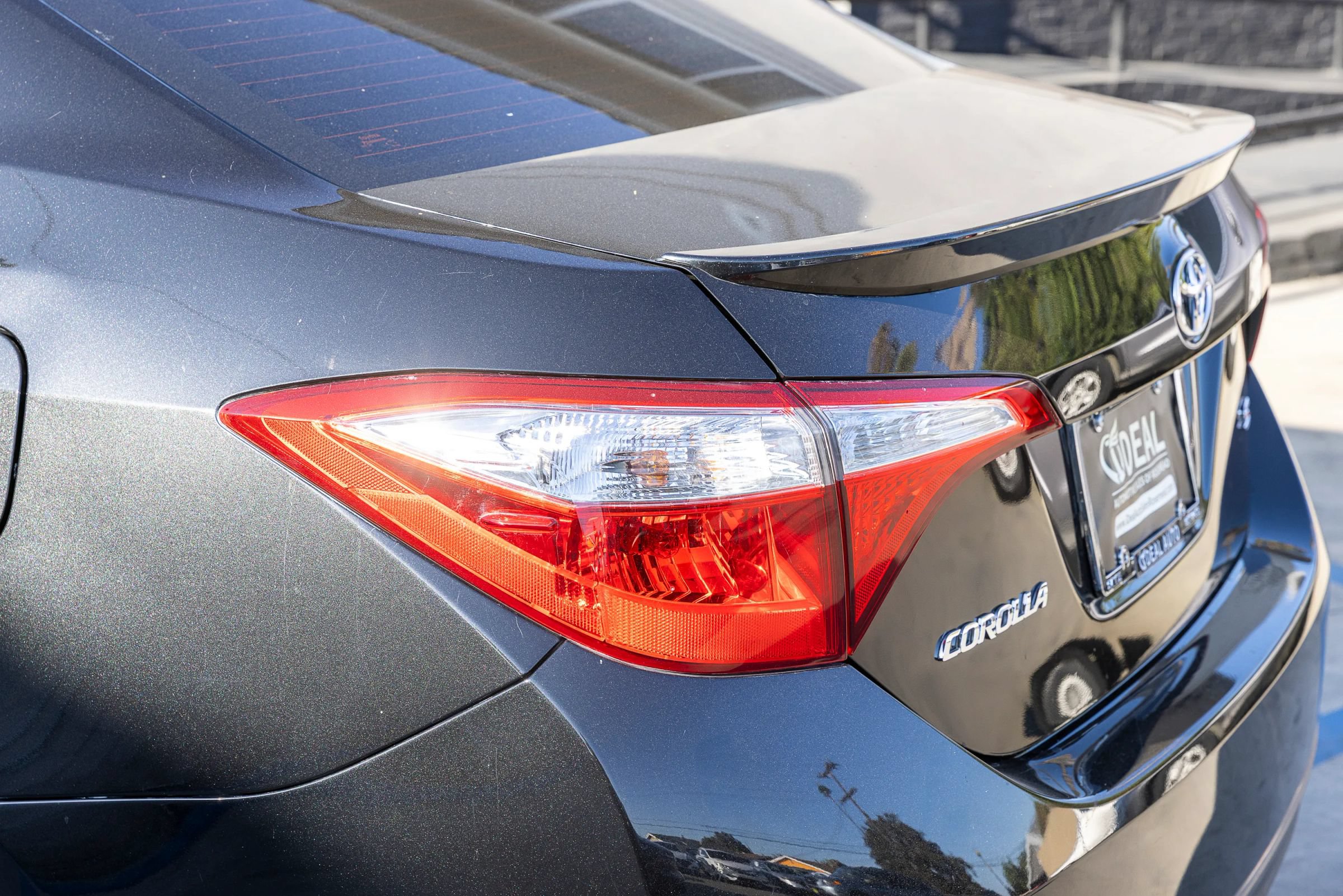 Used 2015 Toyota Corolla S FWD image 13