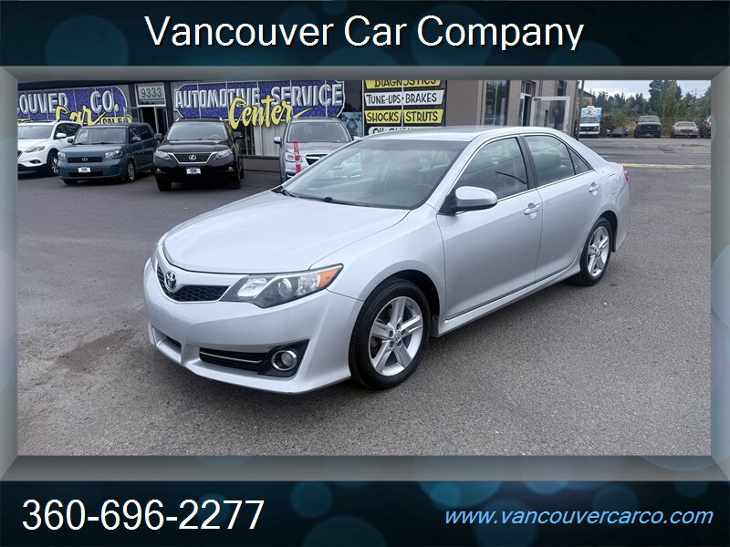 Used 2014 Toyota Camry SE FWD image 2