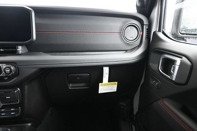Used 2024 Jeep Wrangler Unlimited Rubicon w/ Capability Package AWD/4WD image 9