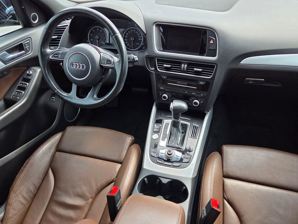 Used 2017 Audi Q5 2.0T Premium Plus w/ Technology Package image 32