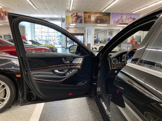 Used 2018 Mercedes-Benz S 560 4MATIC Sedan image 35