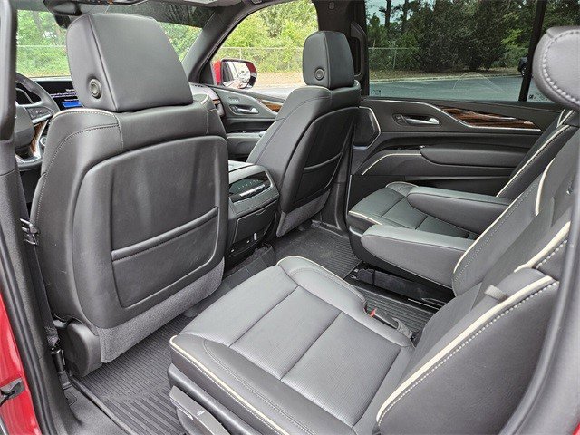 Certified 2024 Cadillac Escalade ESV Premium Luxury w/ Performance Package image 10