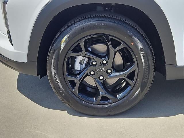 New 2026 Chevrolet Trax LT w/ Midnight Edition FWD image 32