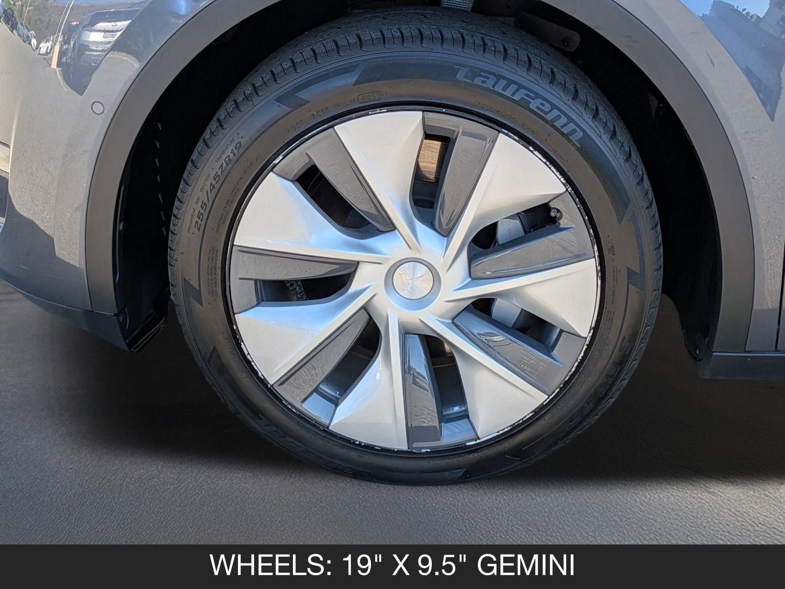 Used 2021 Tesla Model Y 2WD image 11