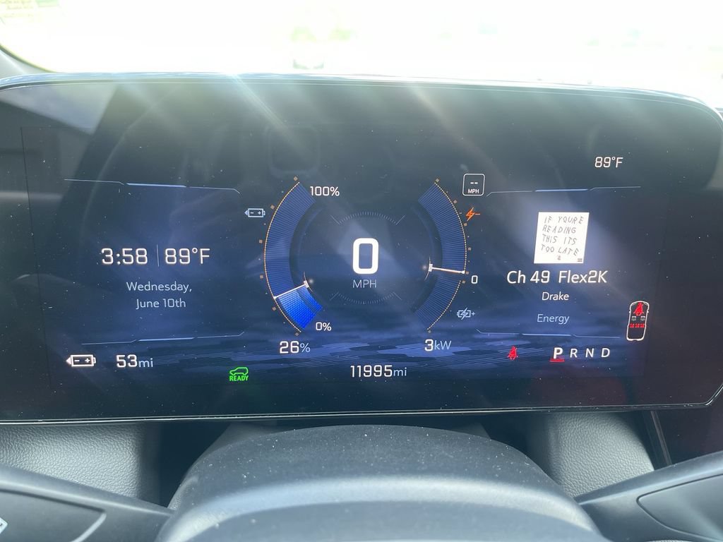 Used 2025 Chevrolet Equinox EV RS FWD image 21