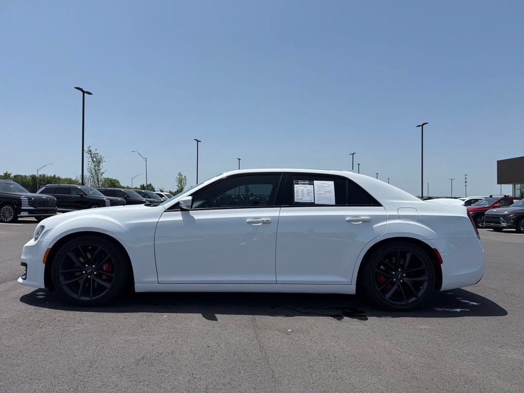 Used 2023 Chrysler 300 C RWD image 8