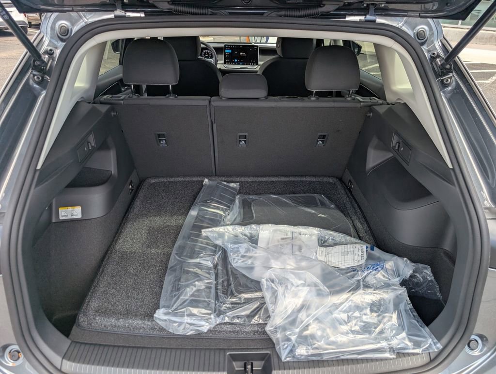 New 2025 Volkswagen Tiguan S image 21