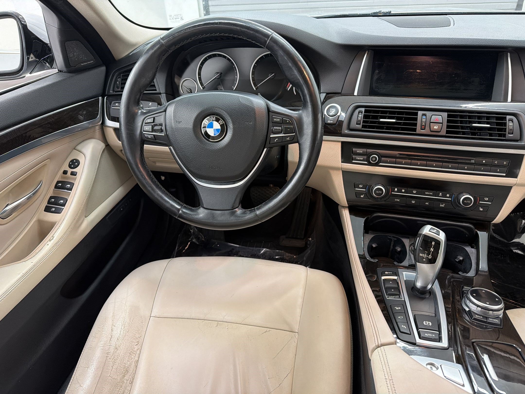 Used 2014 BMW 535i xDrive Sedan AWD/4WD image 30