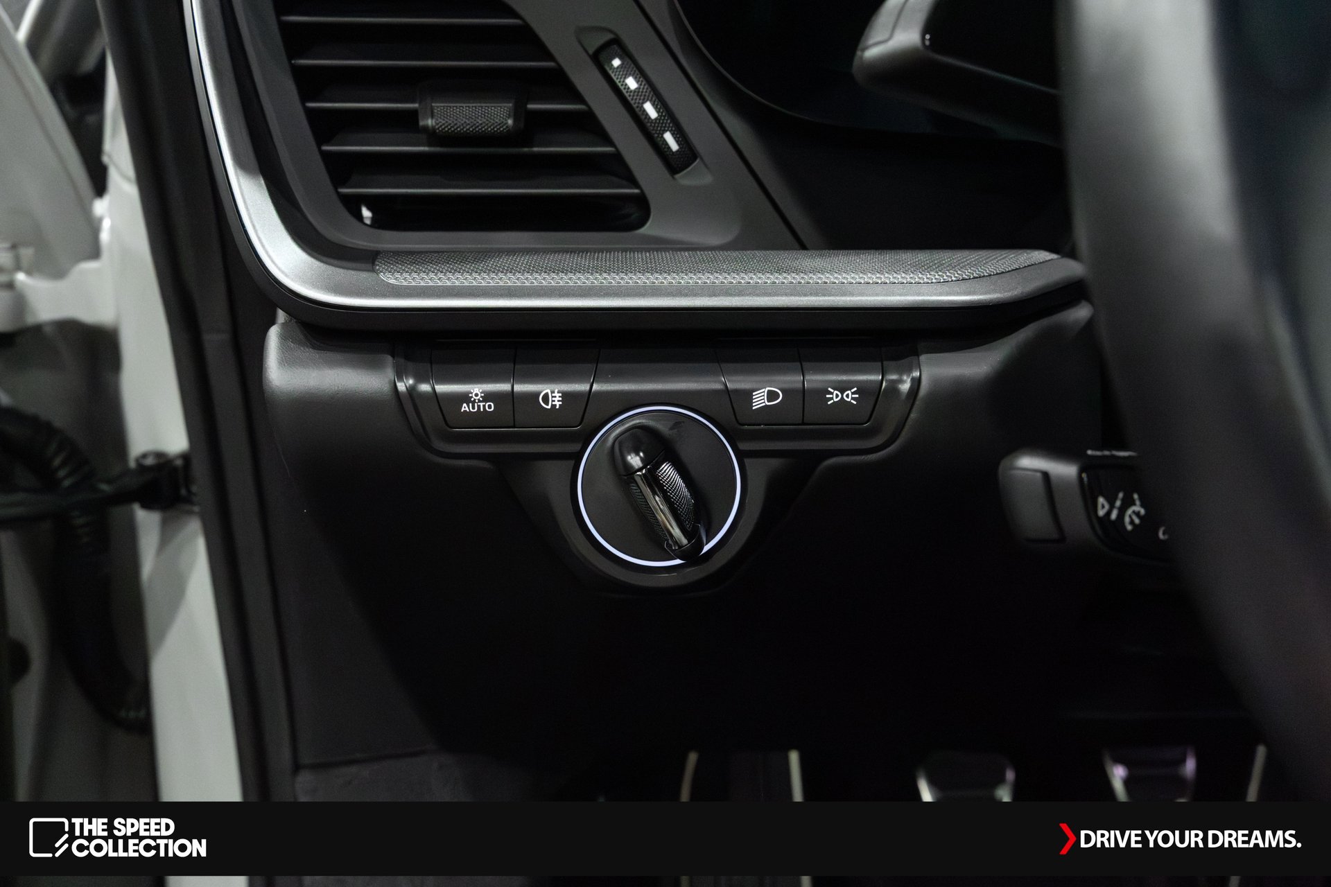 Used 2022 Porsche 911 Carrera S w/ Premium Package image 28