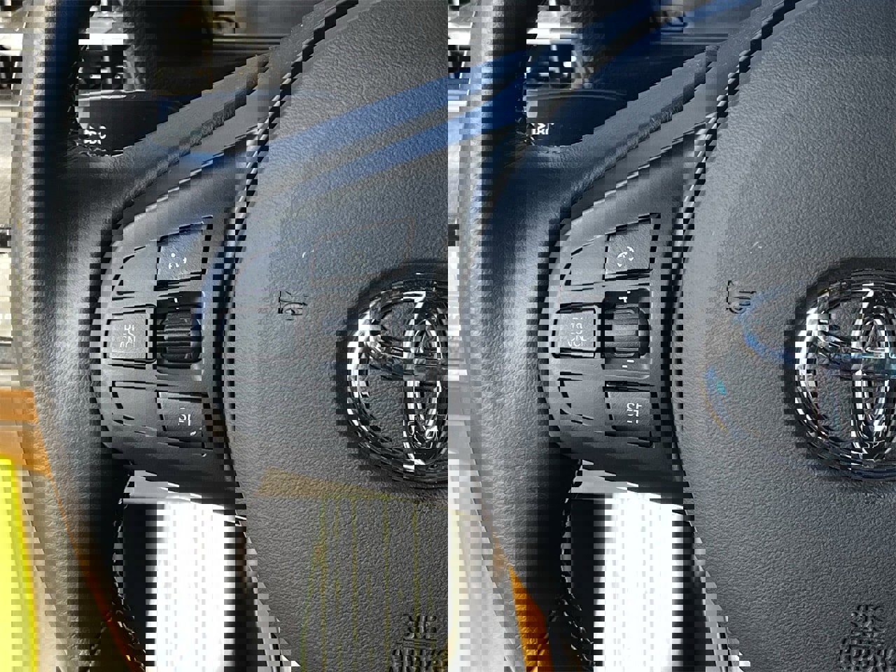 Used 2023 Toyota Supra Premium image 13