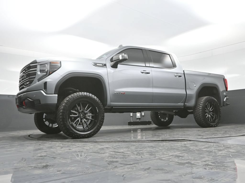 Used 2025 GMC Sierra 1500 AT4 w/ AT4 Premium Package AWD/4WD image 21